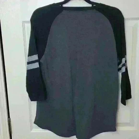 Harry Potter Loot Crate Hogwarts Tee Size Medium - Picture 4 of 4